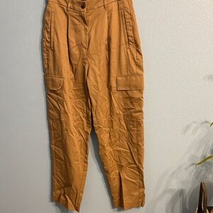Woman’s Tan Cargo Pants